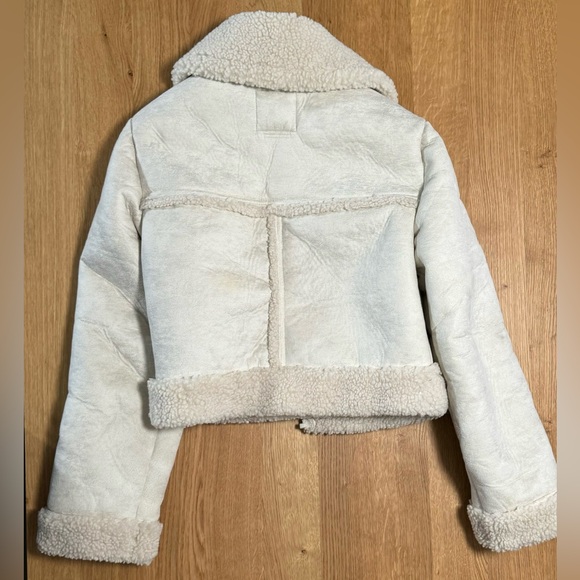 Abercrombie Cropped Suede Jacket – White, Size XS - Picture 2 of 6
